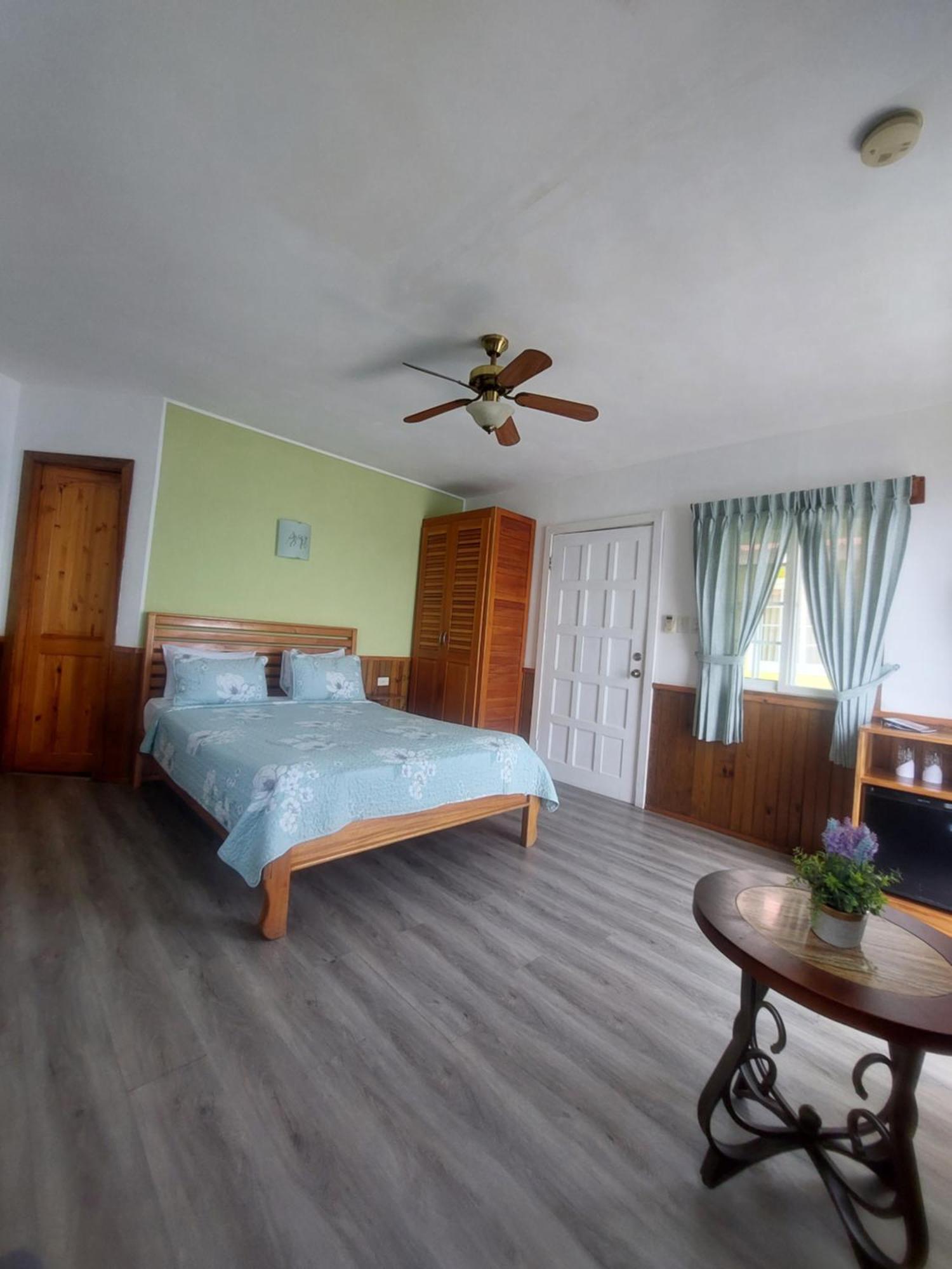 Hotel Faro Del Colibri Carenero Pokoj fotografie